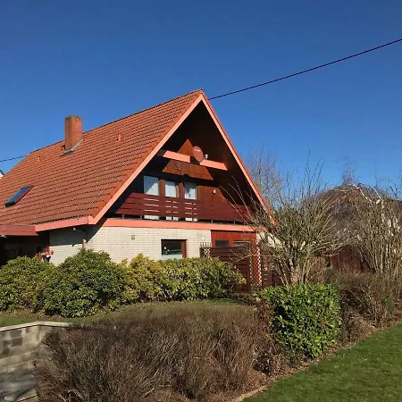 Jutta U. Andreas Arenz *